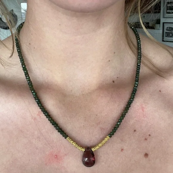 Handcrafted necklace - Picture 2 of 5